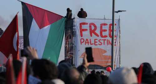 Meloni vs. Conte: Scontro sulla Palestina